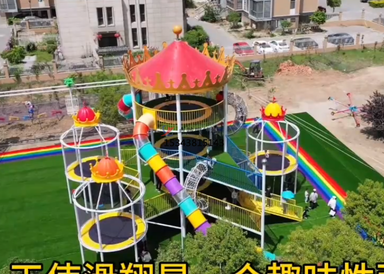 安陽彩虹滑道游樂設備紅色遮陽棚結(jié)構設計生產(chǎn)